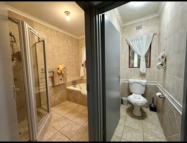 4 BEDROOM HOUSE FOR SALE IN MEER EN SEE